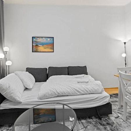 Modern Apartment Close To Center - 2Br Wina Bagian luar foto