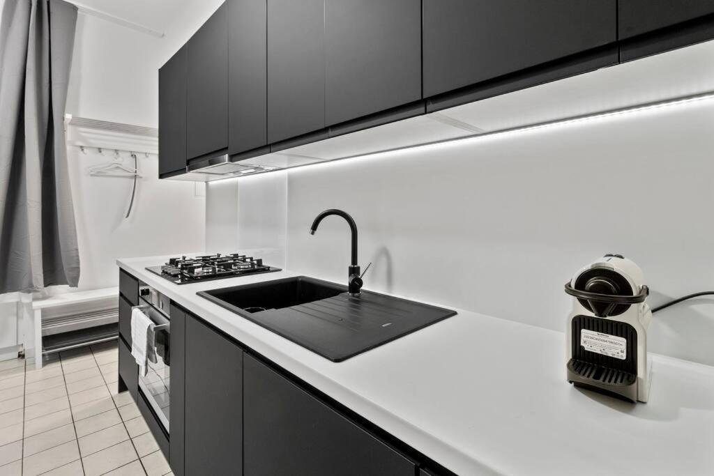 Modern Apartment Close To Center - 2Br Wina Bagian luar foto